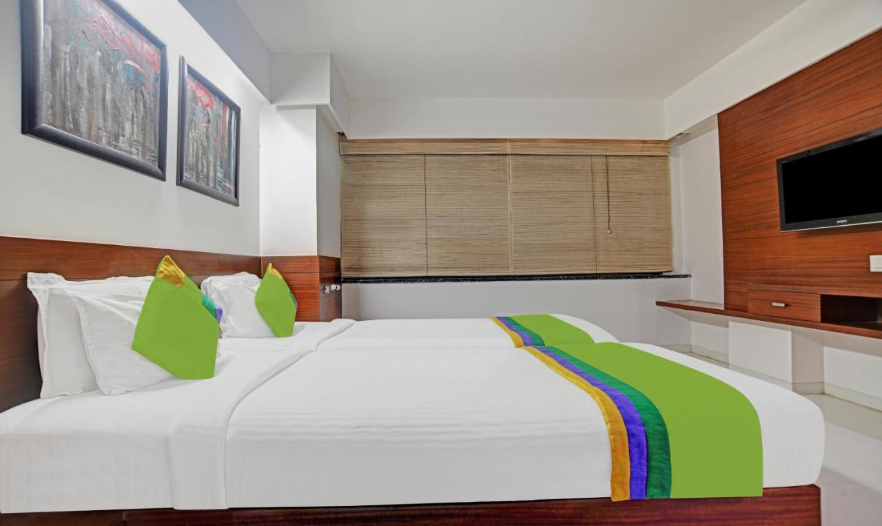 Treebo Cherry Tree Indore Ngoại thất bức ảnh