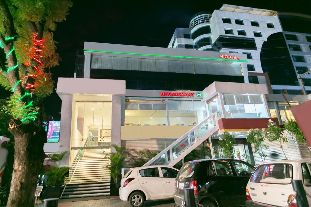 Treebo Cherry Tree Indore Ngoại thất bức ảnh