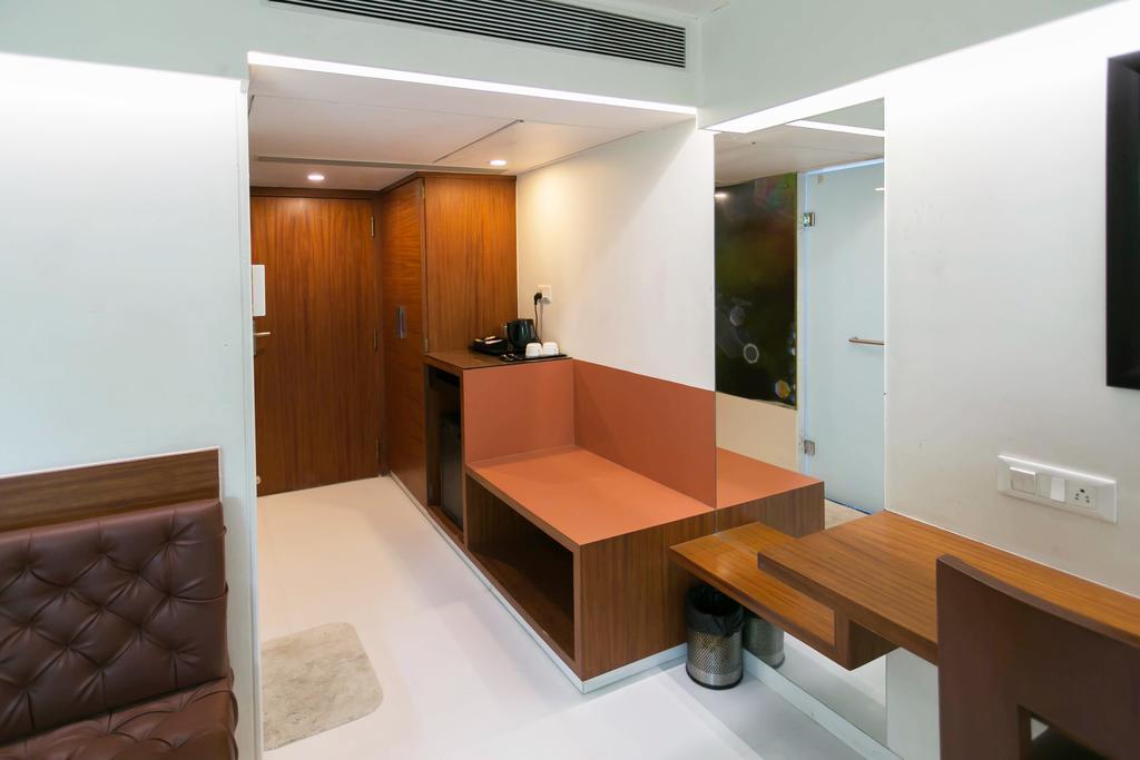 Treebo Cherry Tree Indore Ngoại thất bức ảnh